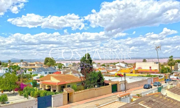 Resale - Villa -
Torrevieja - Torrevieja Centro