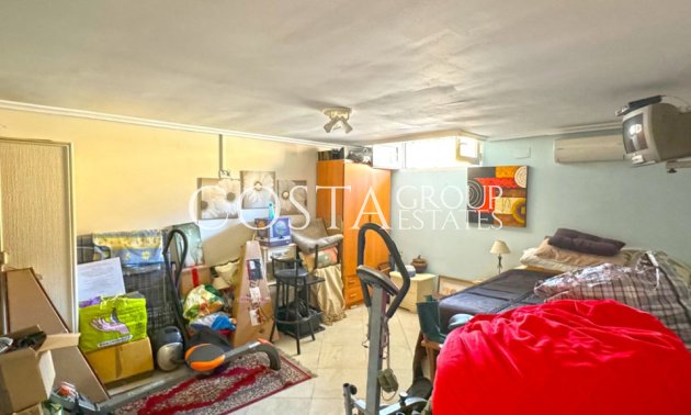 Resale - Villa -
Torrevieja - Torrevieja Centro