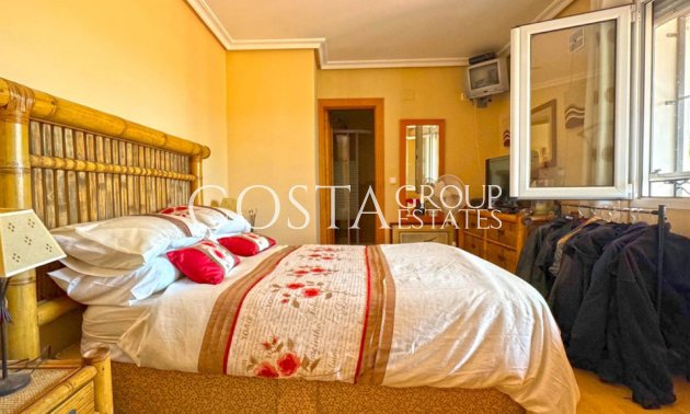 Resale - Villa -
Torrevieja - Torrevieja Centro