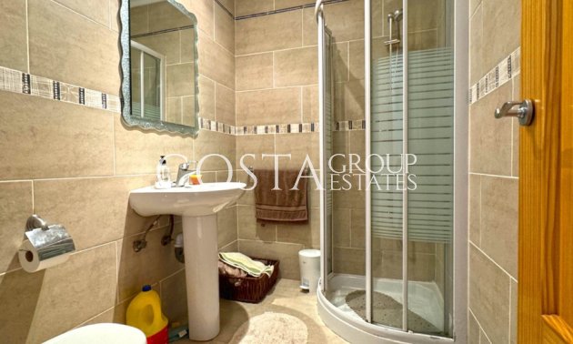 Resale - Villa -
Torrevieja - Torrevieja Centro