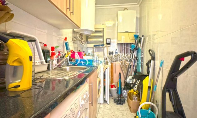 Resale - Villa -
Torrevieja - Torrevieja Centro