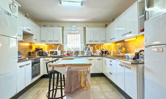 Resale - Villa -
Torrevieja - Torrevieja Centro