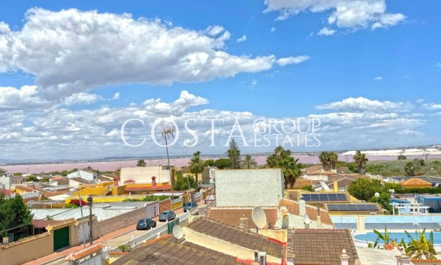 Resale - Villa -
Torrevieja - Torrevieja Centro