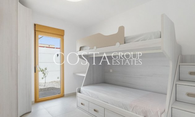 Revente - Villa -
Torrevieja - Torrevieja Centro