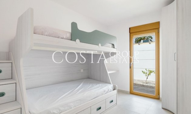 Revente - Villa -
Torrevieja - Torrevieja Centro