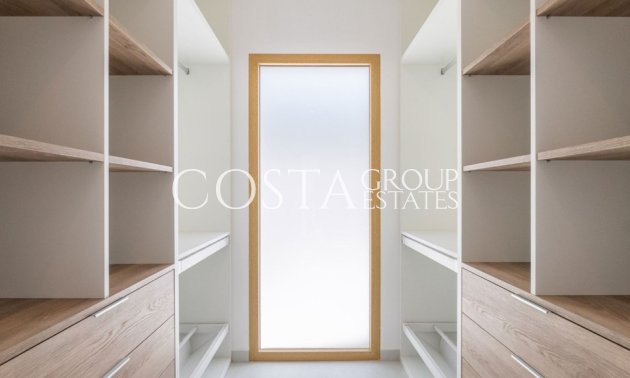 Revente - Villa -
Torrevieja - Torrevieja Centro