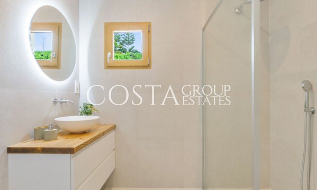 Revente - Villa -
Torrevieja - Torrevieja Centro