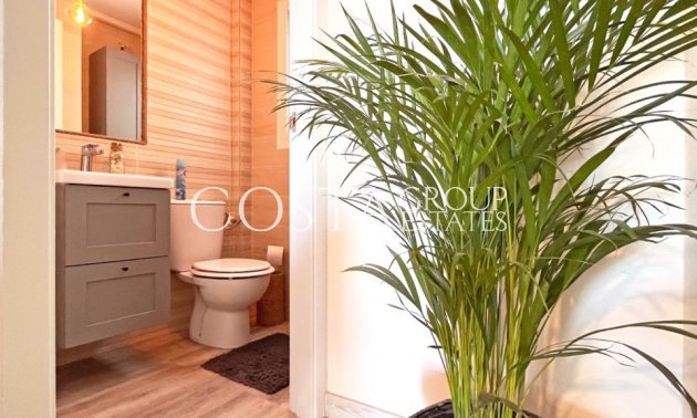 Odsprzedaż - Dom -
Torrevieja - Torrevieja Centro