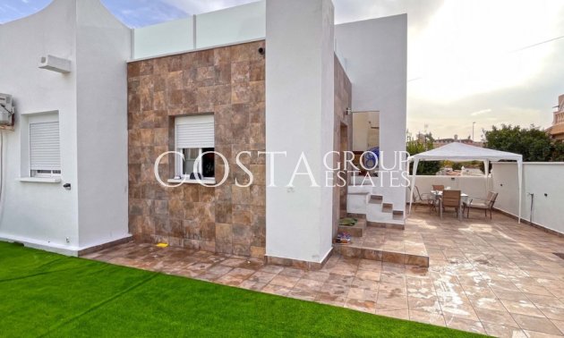 Resale - House -
Orihuela - Playa Flamenca