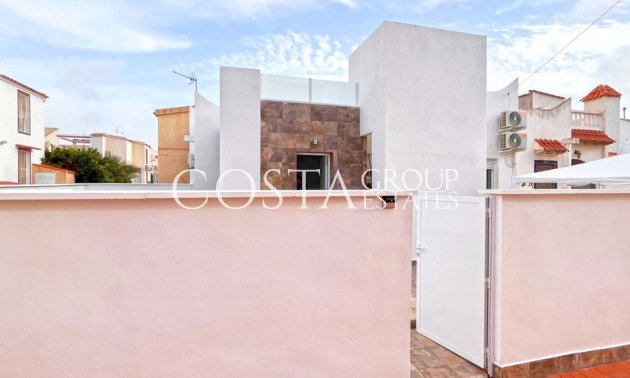 Resale - House -
Orihuela - Playa Flamenca