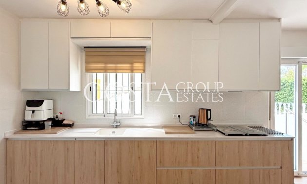 Odsprzedaż - Willa -
Orihuela - Villamartin