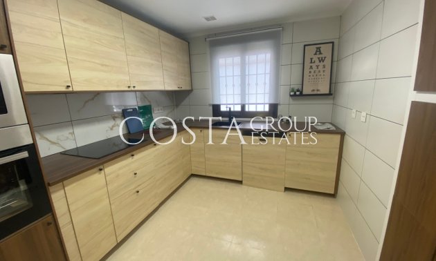 Resale - House -
San Miguel de Salinas - San Miguel de Salinas Centro