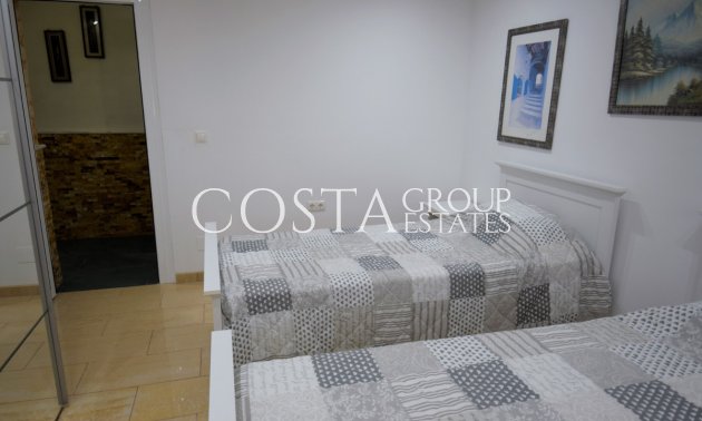 Herverkoop - Villa -
Guardamar del Segura - Guardamar del Segura Centro