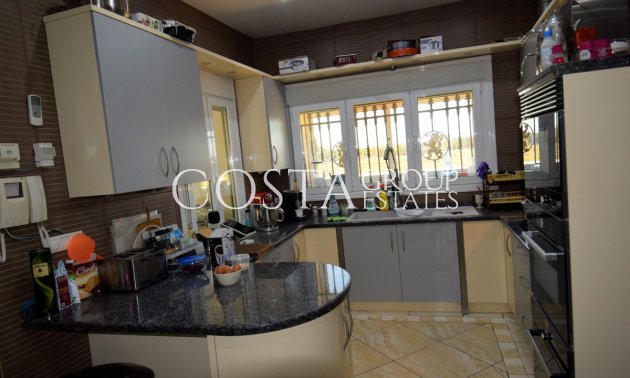 Herverkoop - Villa -
Guardamar del Segura - Guardamar del Segura Centro