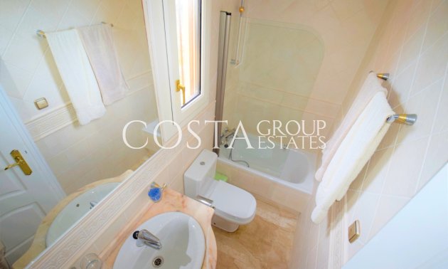 Resale - Villa -
Guardamar del Segura - Guardamar del Segura Centro