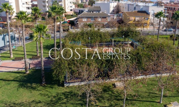Odsprzedaż - Apartments -
Torrevieja - Torrevieja Centro
