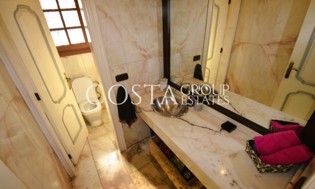 Resale - Villa -
Torrevieja - Torrevieja Centro