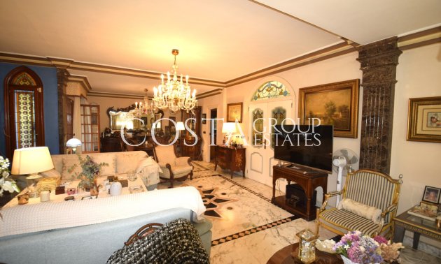 Resale - Villa -
Torrevieja - Torrevieja Centro