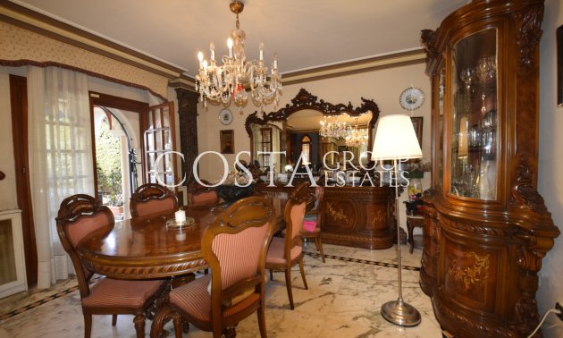 Resale - Villa -
Torrevieja - Torrevieja Centro