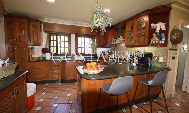 Resale - Villa -
Torrevieja - Torrevieja Centro