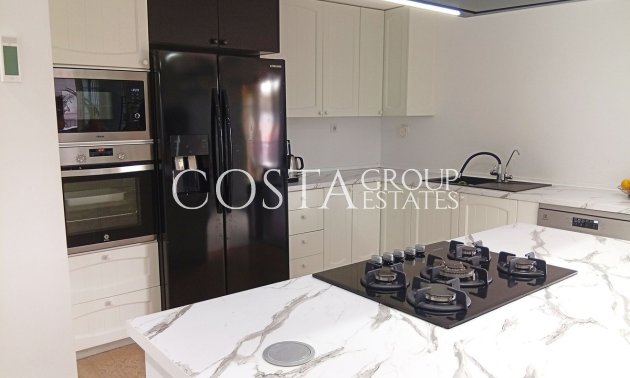 Resale - Apartments -
Alicante - Alicante Centro