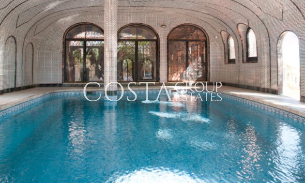 Resale - Villa -
Orihuela - Orihuela Costa