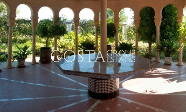 Resale - Villa -
Orihuela - Orihuela Costa