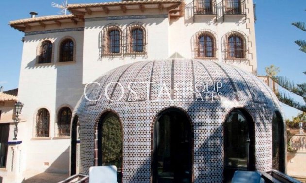 Resale - Villa -
Orihuela - Orihuela Costa