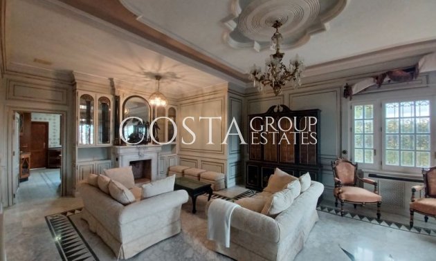 Resale - Villa -
Orihuela - Orihuela Costa