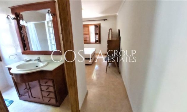 Herverkoop - Villa -
Torrevieja - Torrevieja Centro