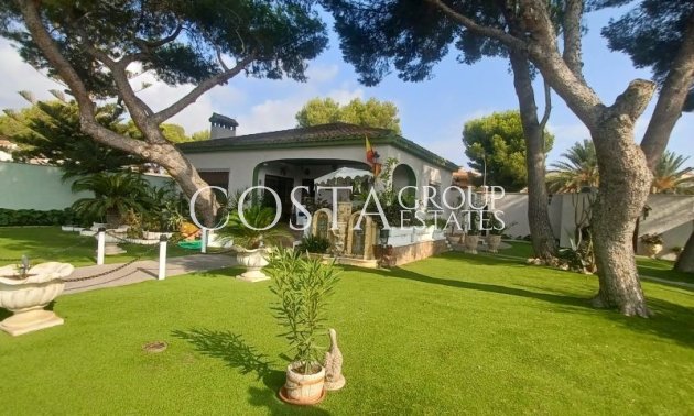 Herverkoop - Villa -
Orihuela - Orihuela Costa