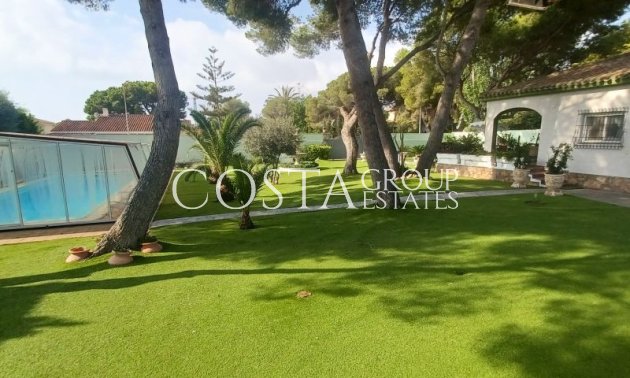 Herverkoop - Villa -
Orihuela - Orihuela Costa