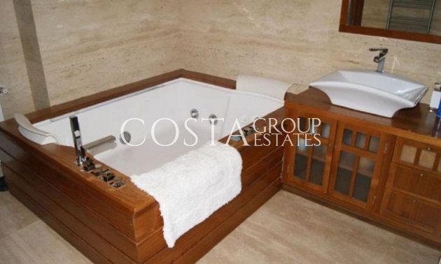 Wiederverkauf - Villa -
Orihuela - Campoamor