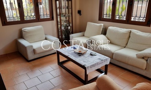 Herverkoop - Villa -
Torrevieja - Torrevieja Centro