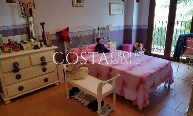 Herverkoop - Villa -
Torrevieja - Torrevieja Centro