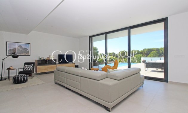 Odsprzedaż - Willa -
Teulada - Moraira