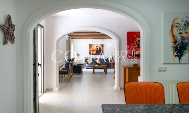 Resale - Villa -
Teulada - Moraira