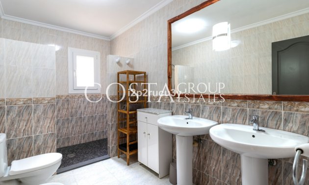 Resale - Villa -
Teulada - Moraira