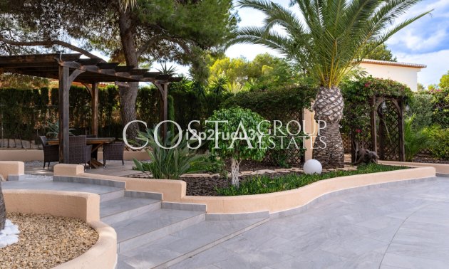 Resale - Villa -
Teulada - Moraira