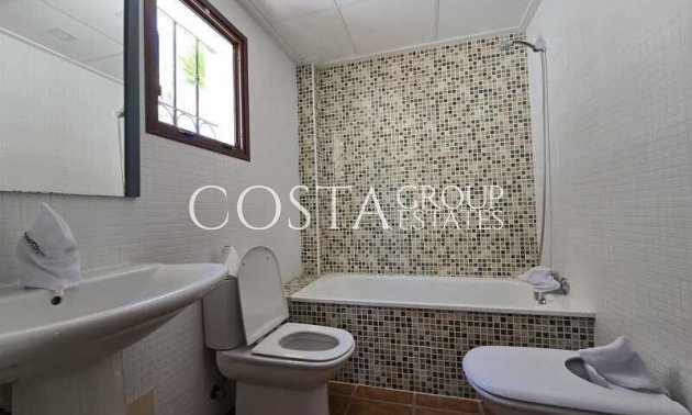 Herverkoop - Villa -
Algorfa - La Finca Golf