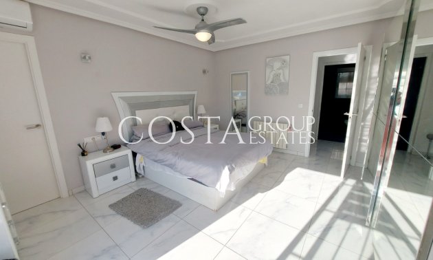 Revente - Villa -
Orihuela - Orihuela Costa