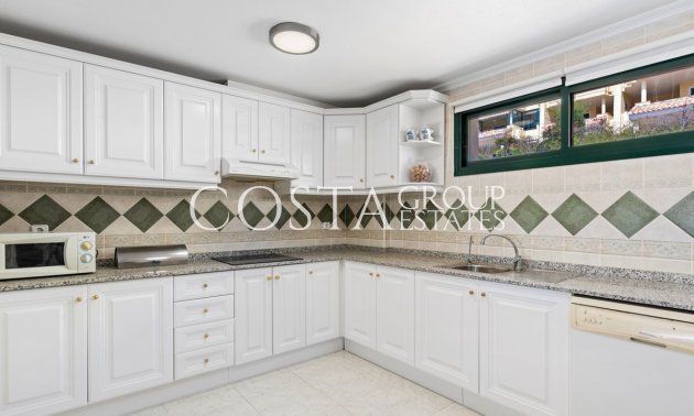 Resale - Apartments -
Orihuela - Campoamor