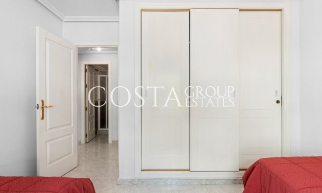 Resale - Apartments -
Orihuela - Campoamor