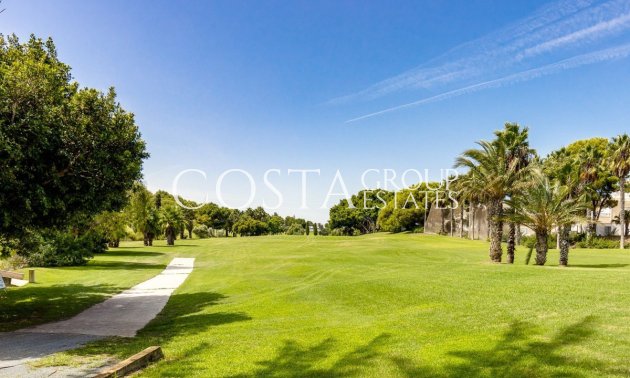 Resale - Apartments -
Orihuela - Campoamor