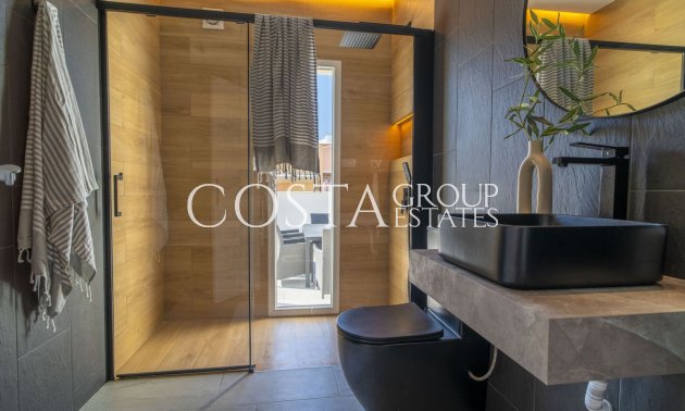 Herverkoop - Villa -
Torrevieja - La Siesta