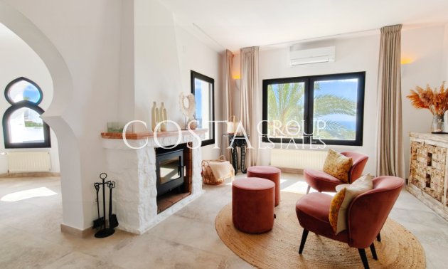 Resale - Villa -
Teulada - Moraira