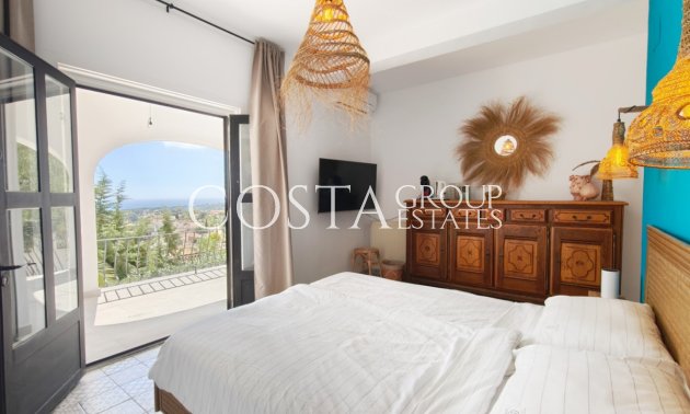 Resale - Villa -
Teulada - Moraira