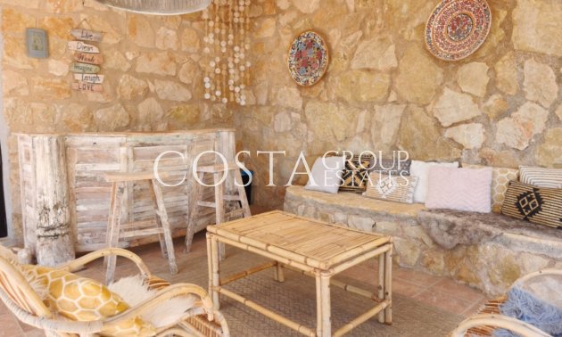 Resale - Villa -
Teulada - Moraira