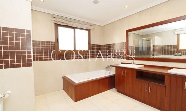 Herverkoop - Villa -
Altea - Altea Centro