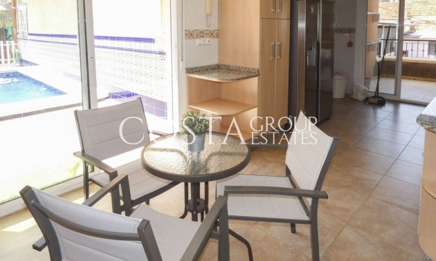 Odsprzedaż - Willa -
Bigastro